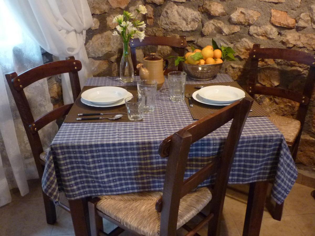 Big Blue Gytheio Traditional Stone Built Residence "Απέραντο Γαλάζιο" Πετρόκτιστη Κατοικία Luaran gambar